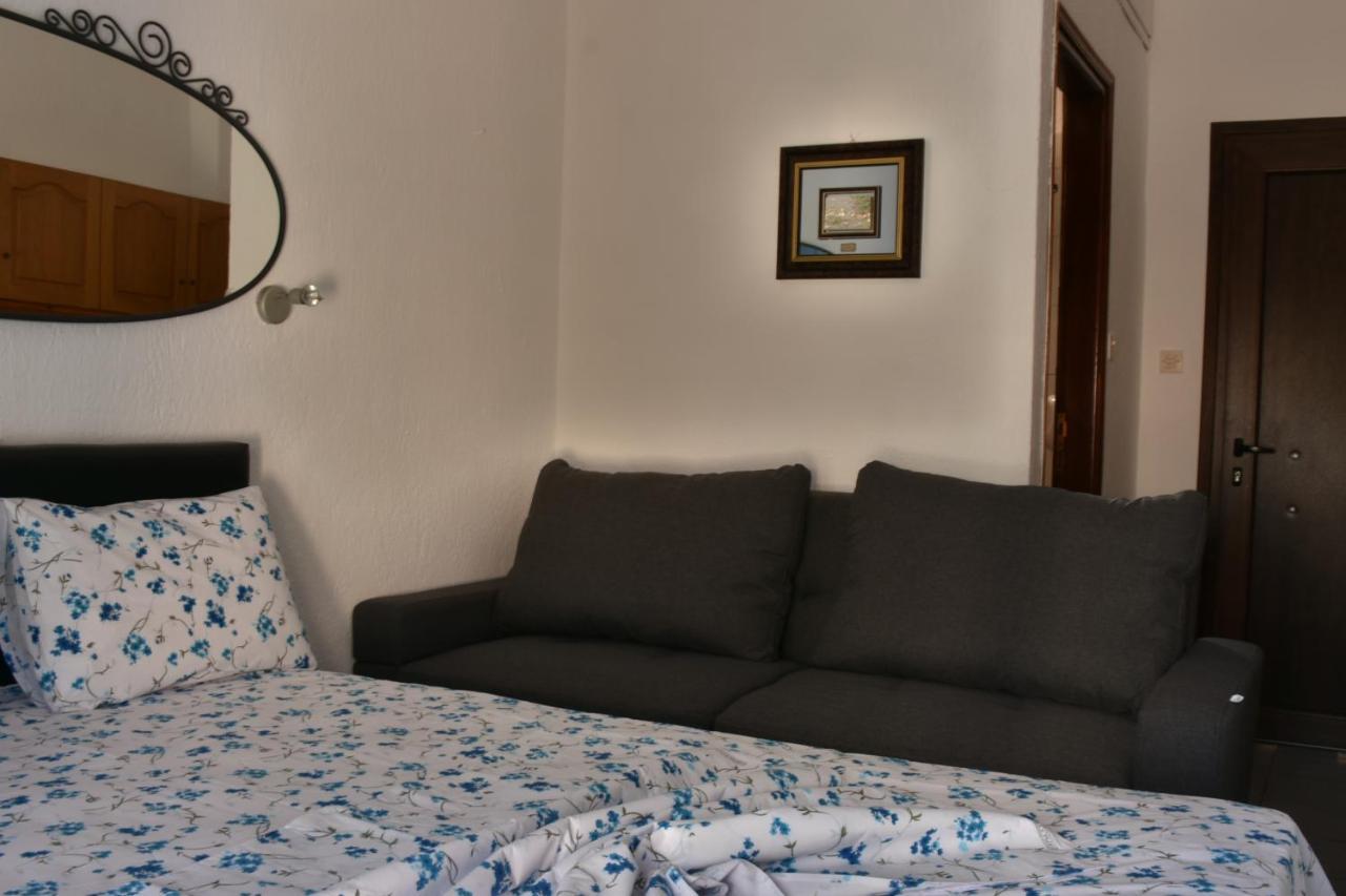 Theano Studios Paralia Sikias Exterior foto